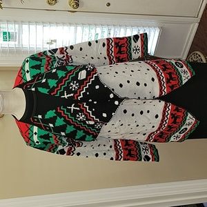 V28 Women's oversize Christmas cardigan sweater reindeer trees hockey Med New…